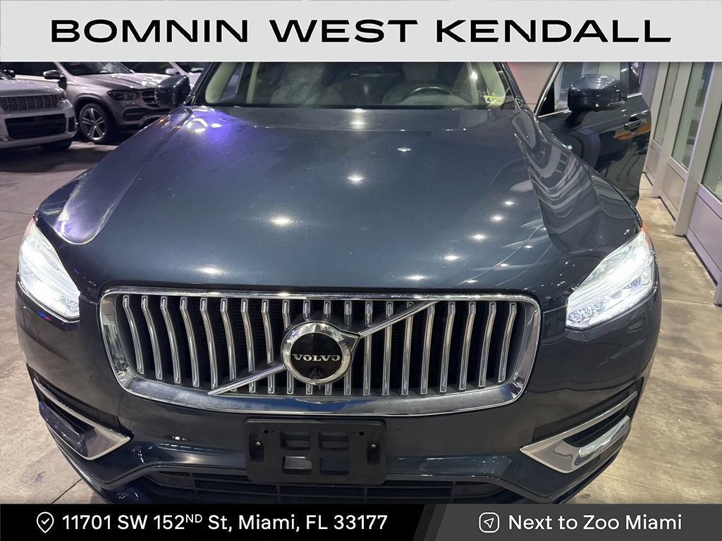 Used 2023 Volvo XC90 B6 Plus image 2