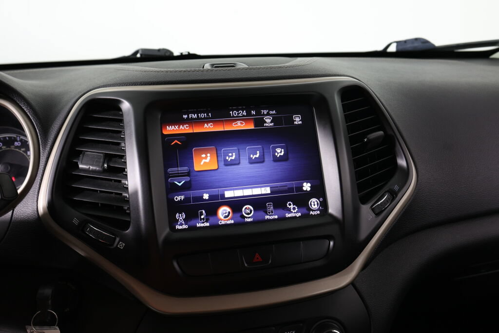 Used 2014 Jeep Cherokee Latitude FWD image 36