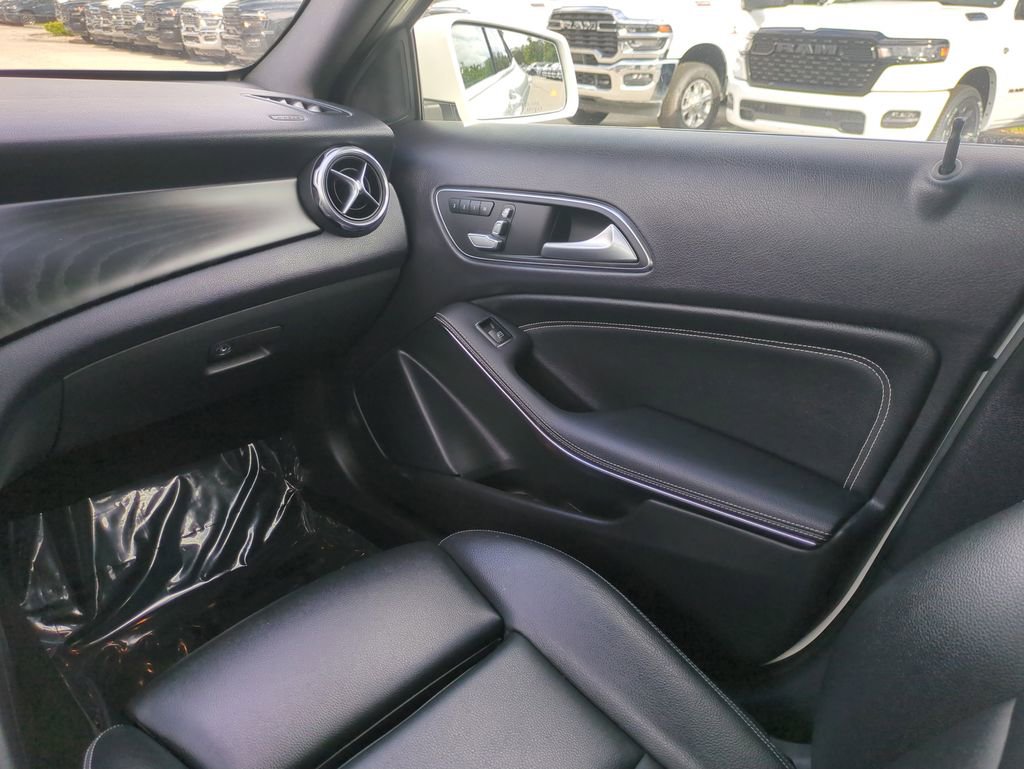 Used 2019 Mercedes-Benz GLA 250 image 19