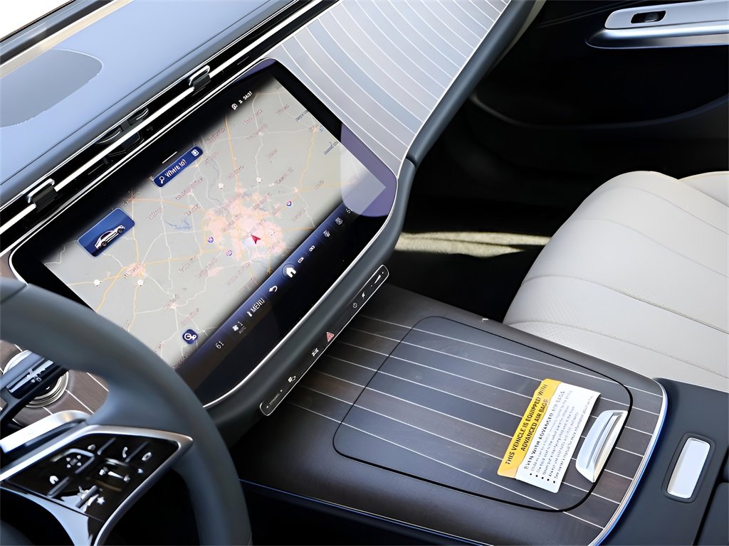 Used 2025 Mercedes-Benz E 350 4MATIC Sedan image 21