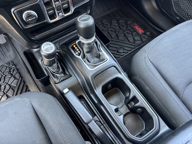 Used 2021 Jeep Gladiator Sport AWD/4WD image 25
