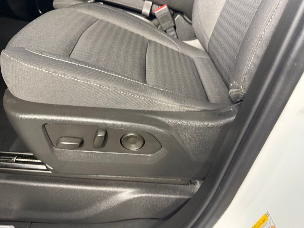 Used 2023 GMC Sierra 1500 SLE image 24