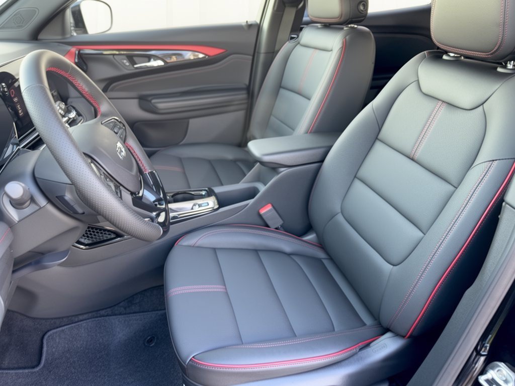 New 2026 Chevrolet TrailBlazer RS w/ Driver Confidence Package FWD image 5