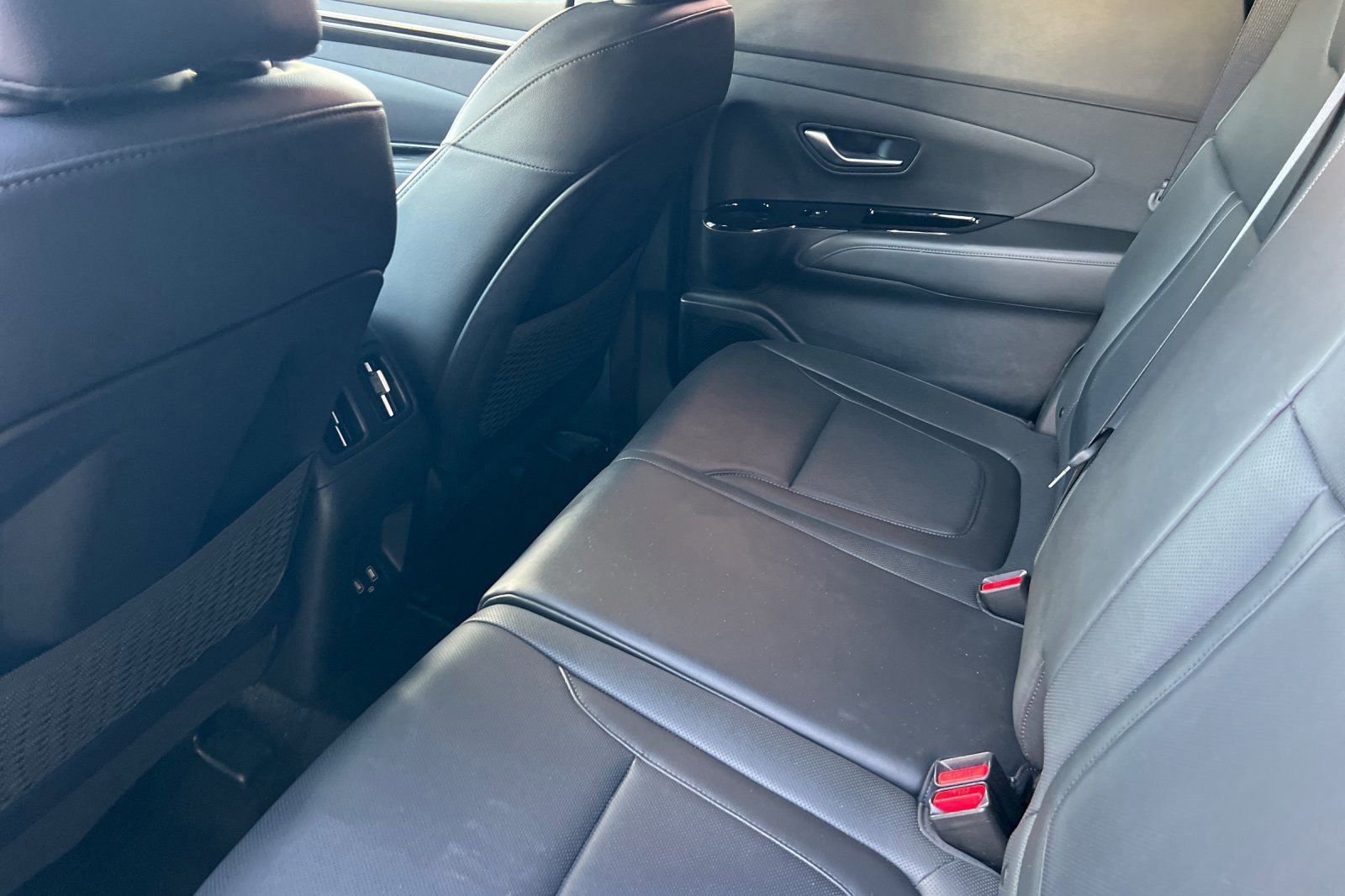 Used 2022 Hyundai Santa Cruz Limited image 12