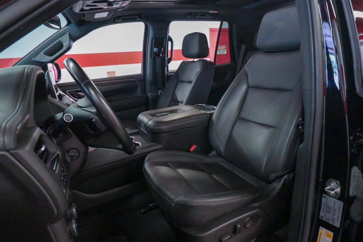 Used 2022 Chevrolet Tahoe LT w/ Luxury Package RWD image 10
