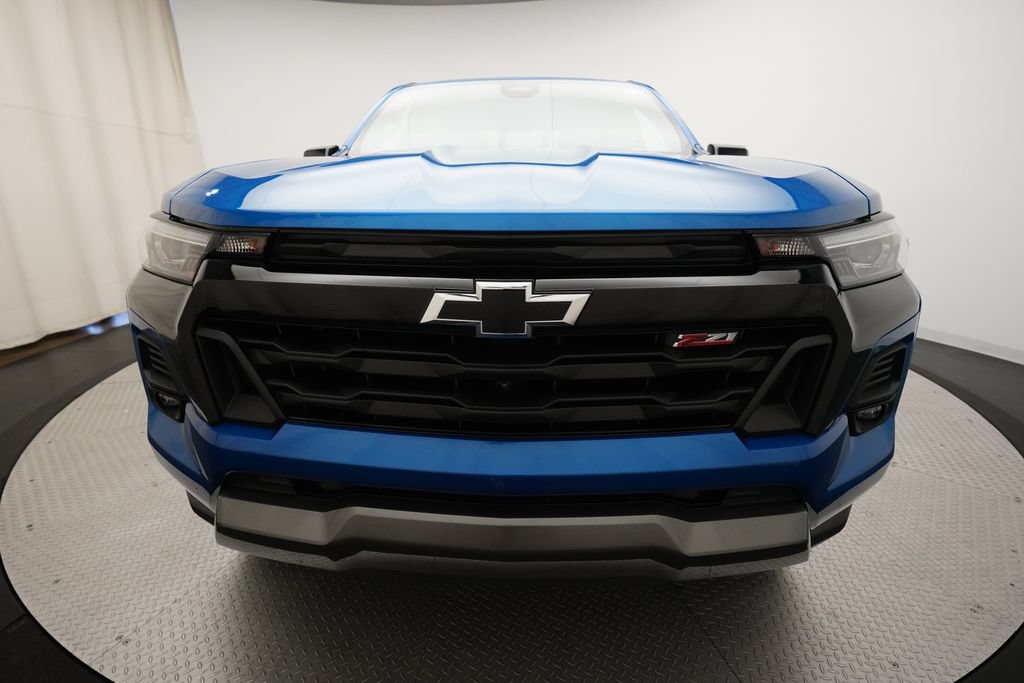 Used 2024 Chevrolet Colorado Z71 w/ Z71 Convenience Package 2 AWD/4WD image 11