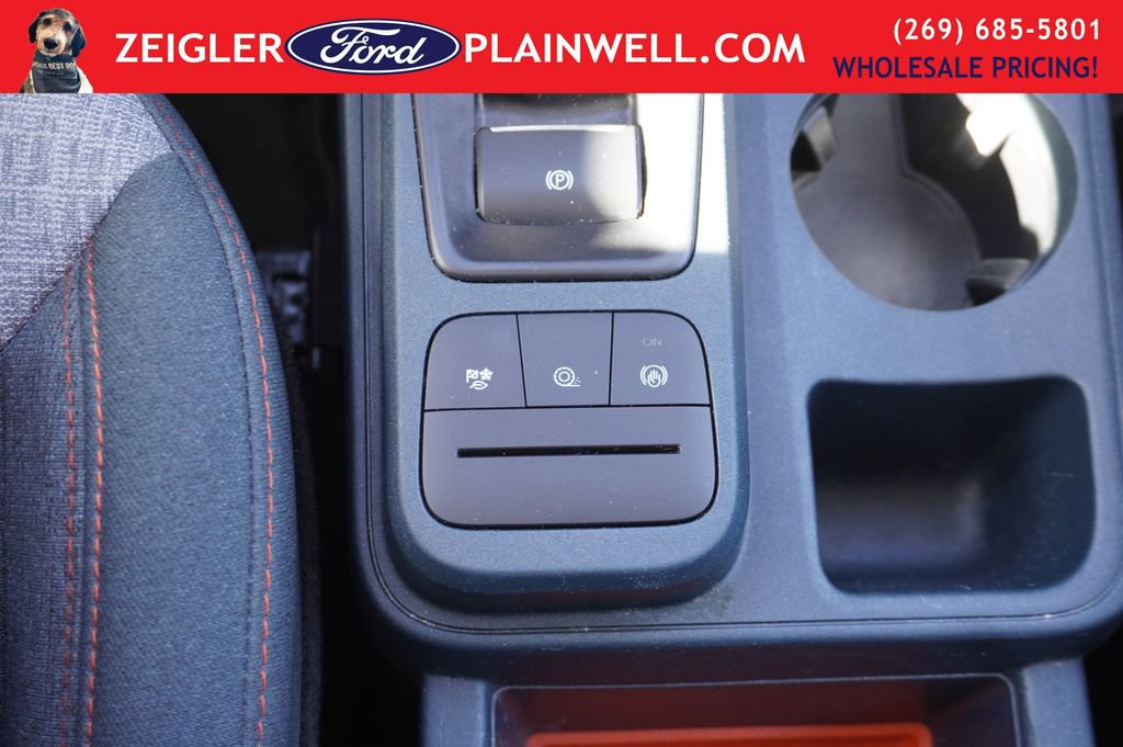 Used 2024 Ford Maverick XLT image 19