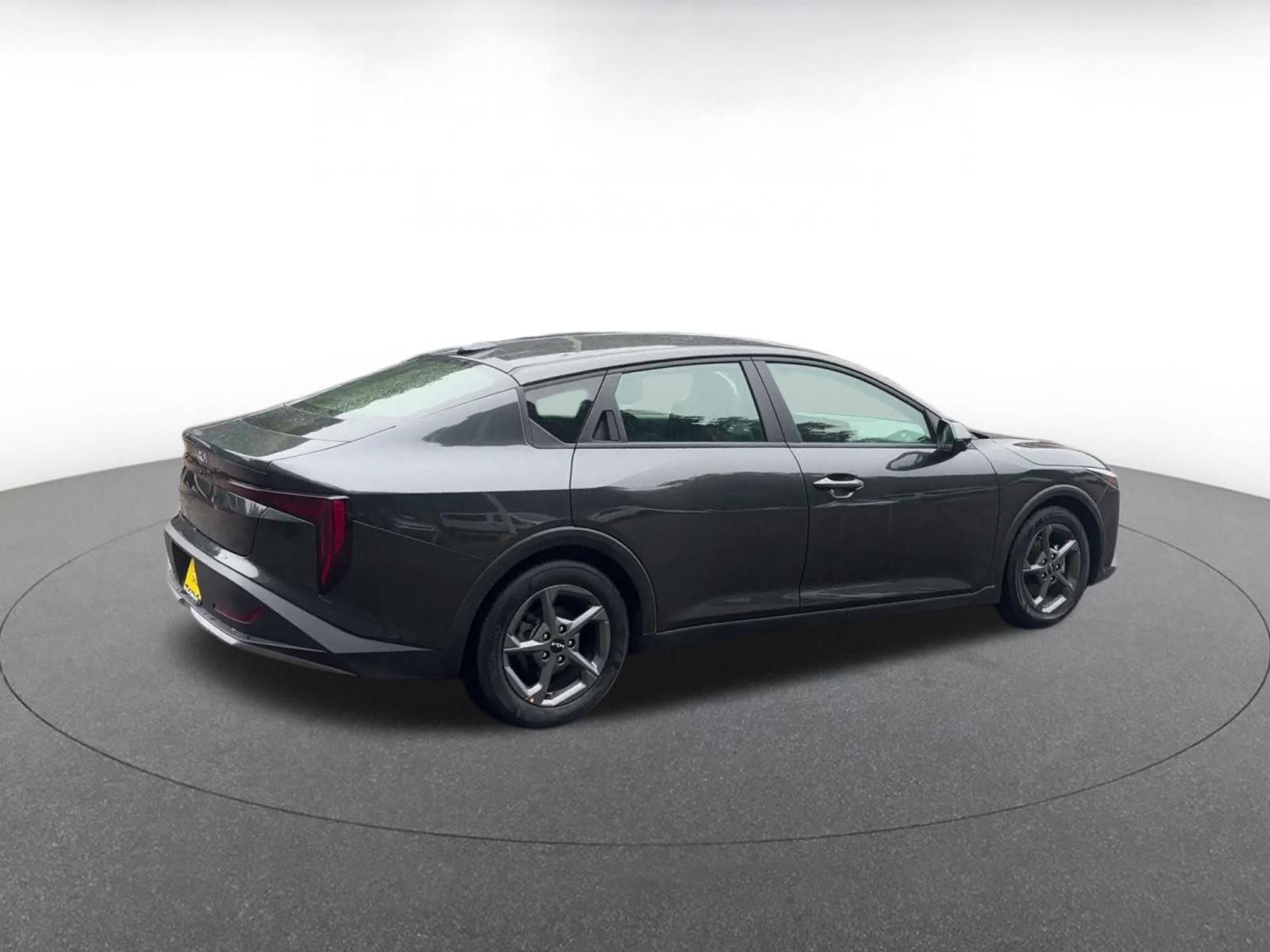 Used 2025 Kia K4 FWD image 13
