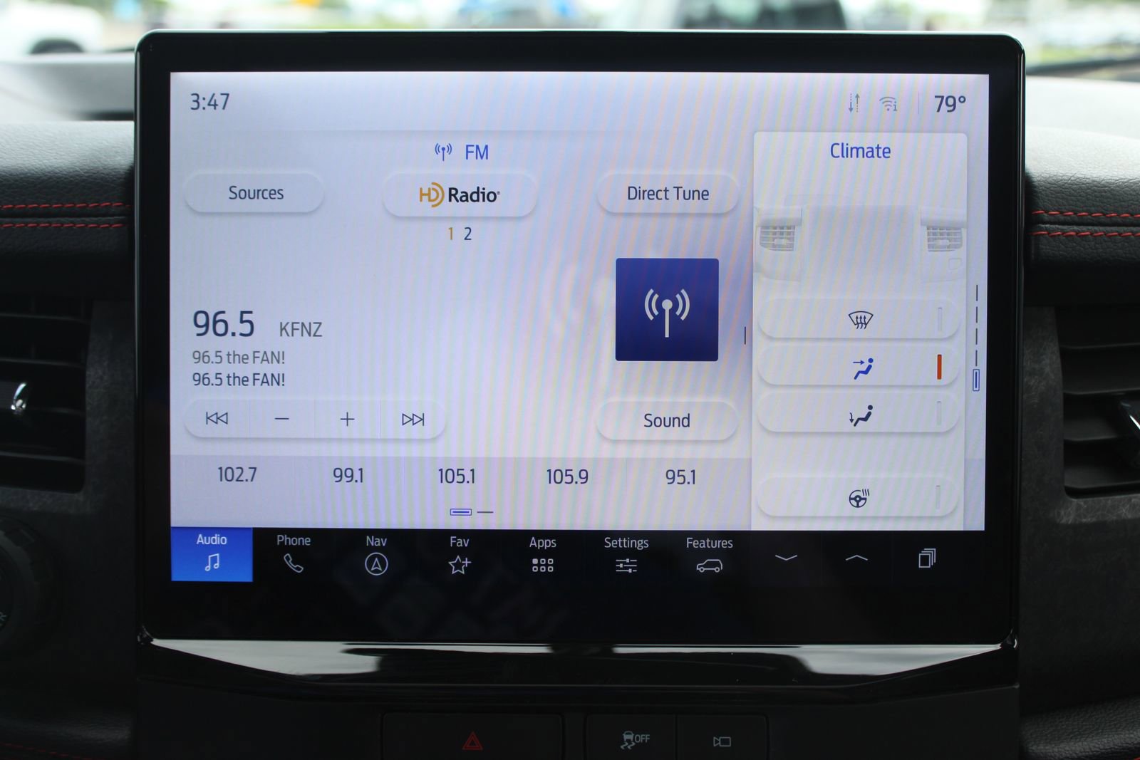 Used 2023 Ford Expedition Limited AWD/4WD image 38