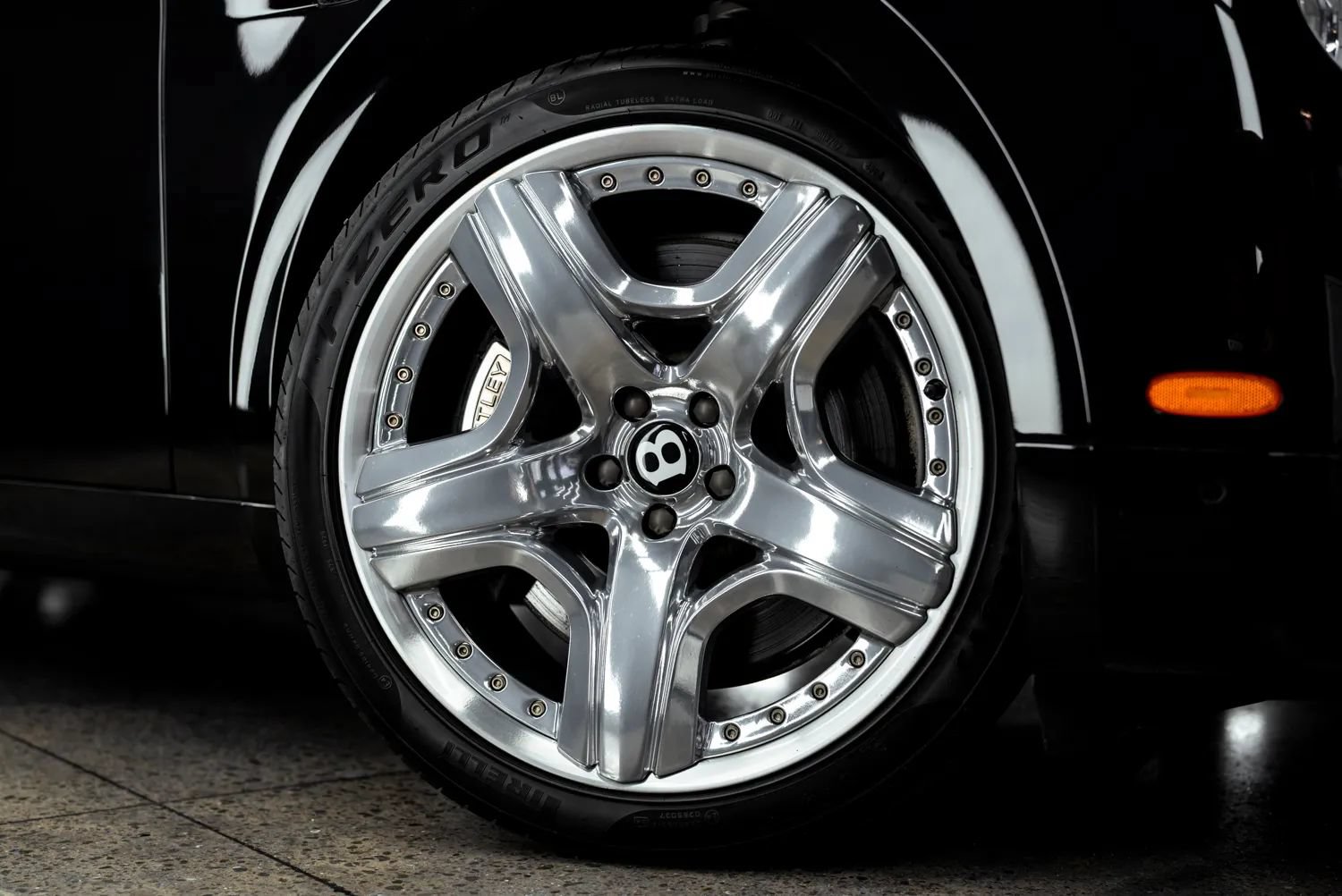 Used 2014 Bentley Flying Spur W12 AWD/4WD image 12