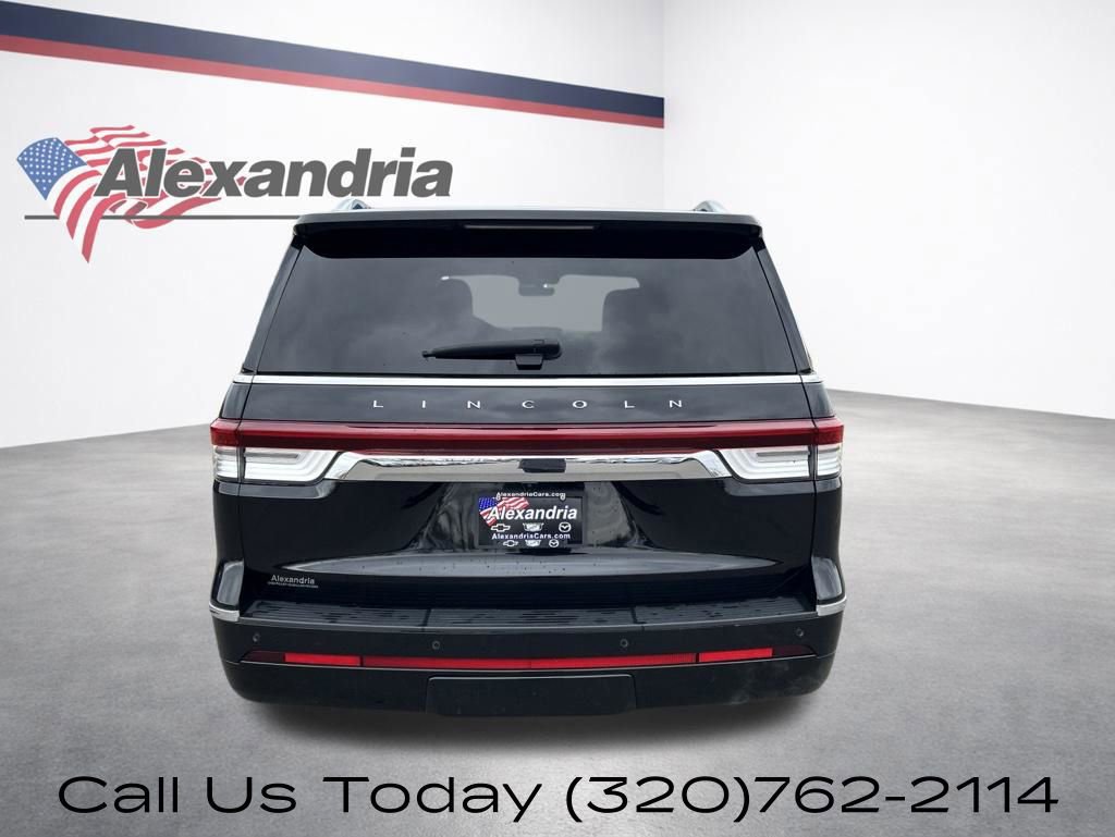 Used 2022 Lincoln Navigator Reserve AWD/4WD image 7