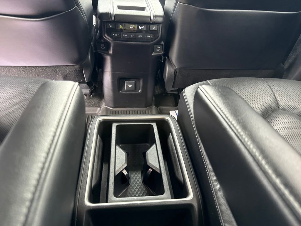 Used 2024 Toyota Grand Highlander Limited image 44