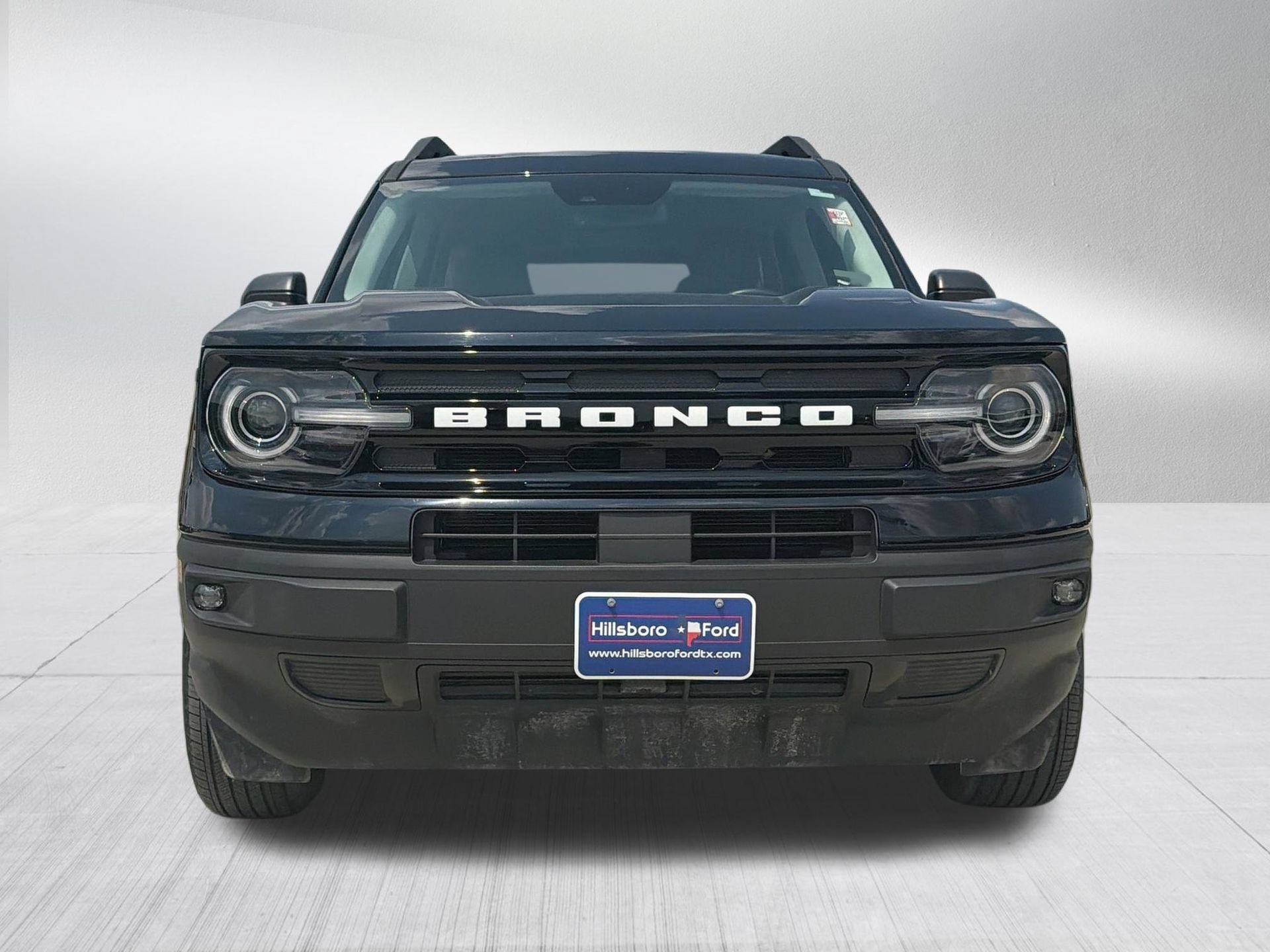 Used 2023 Ford Bronco Sport Outer Banks w/ Tech Package AWD/4WD image 2