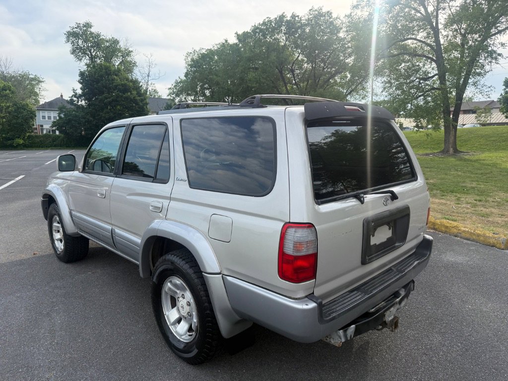 Used 2000 Toyota 4Runner Limited AWD/4WD image 7