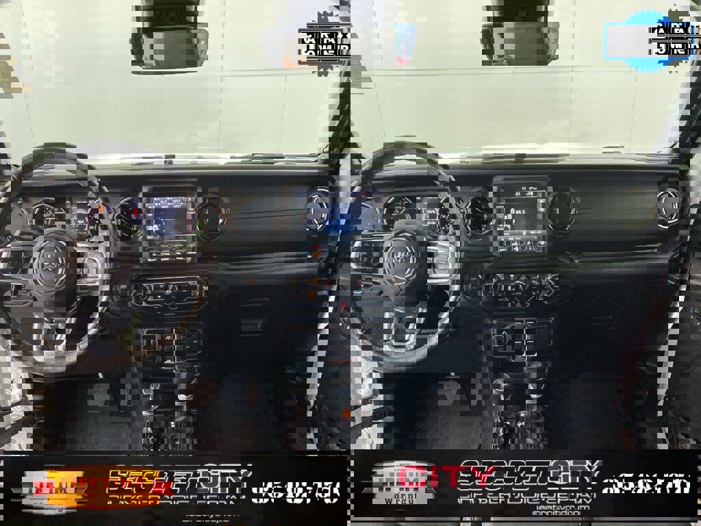 Used 2022 Jeep Wrangler Unlimited Sahara image 30