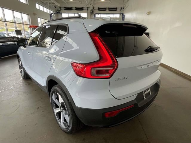 Used 2026 Volvo XC40 B5 Plus w/ Protection Package Premier image 4