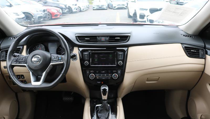 Used 2019 Nissan Rogue SL w/ Premium Package FWD image 21