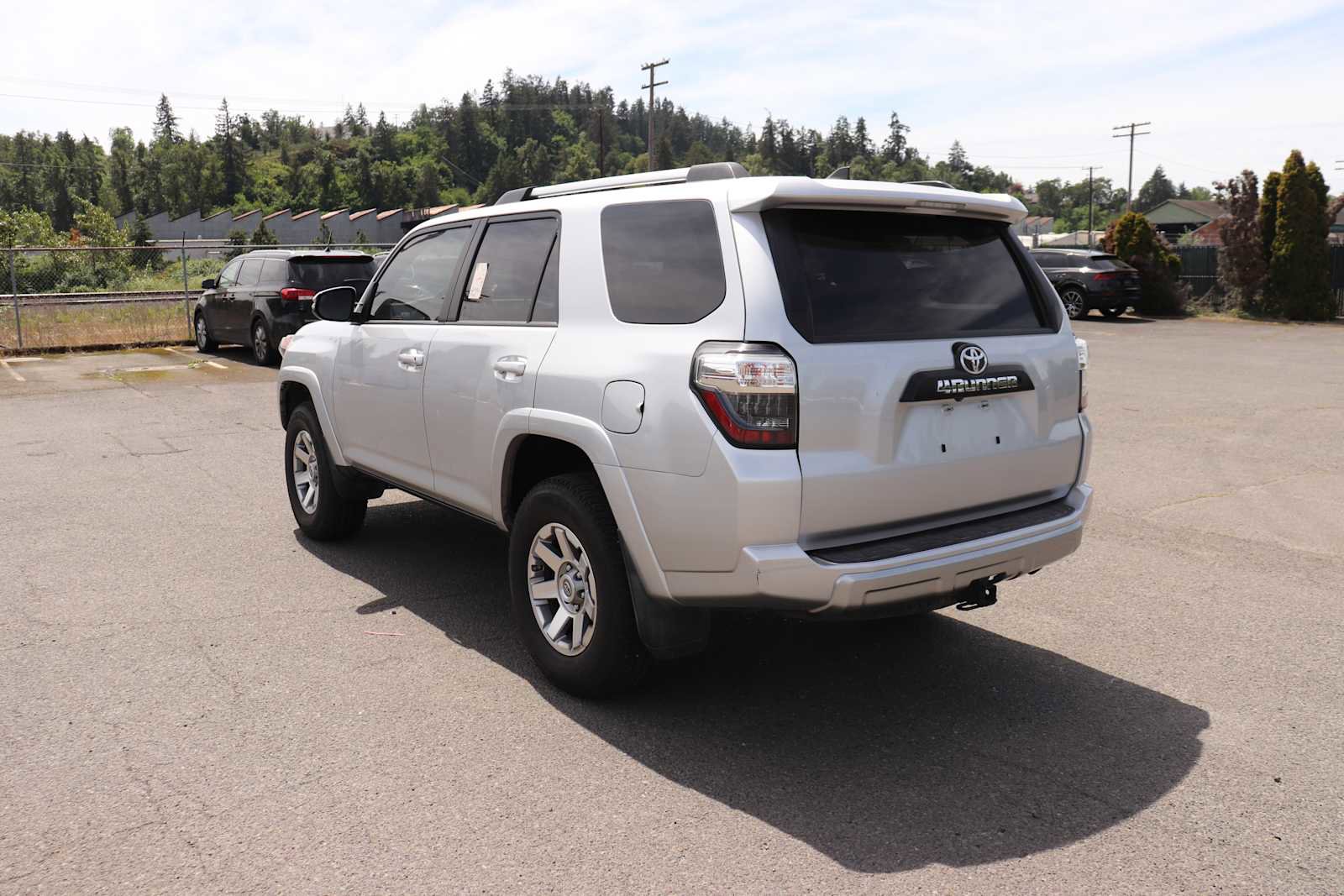 Certified 2016 Toyota 4Runner Trail Premium AWD/4WD image 7