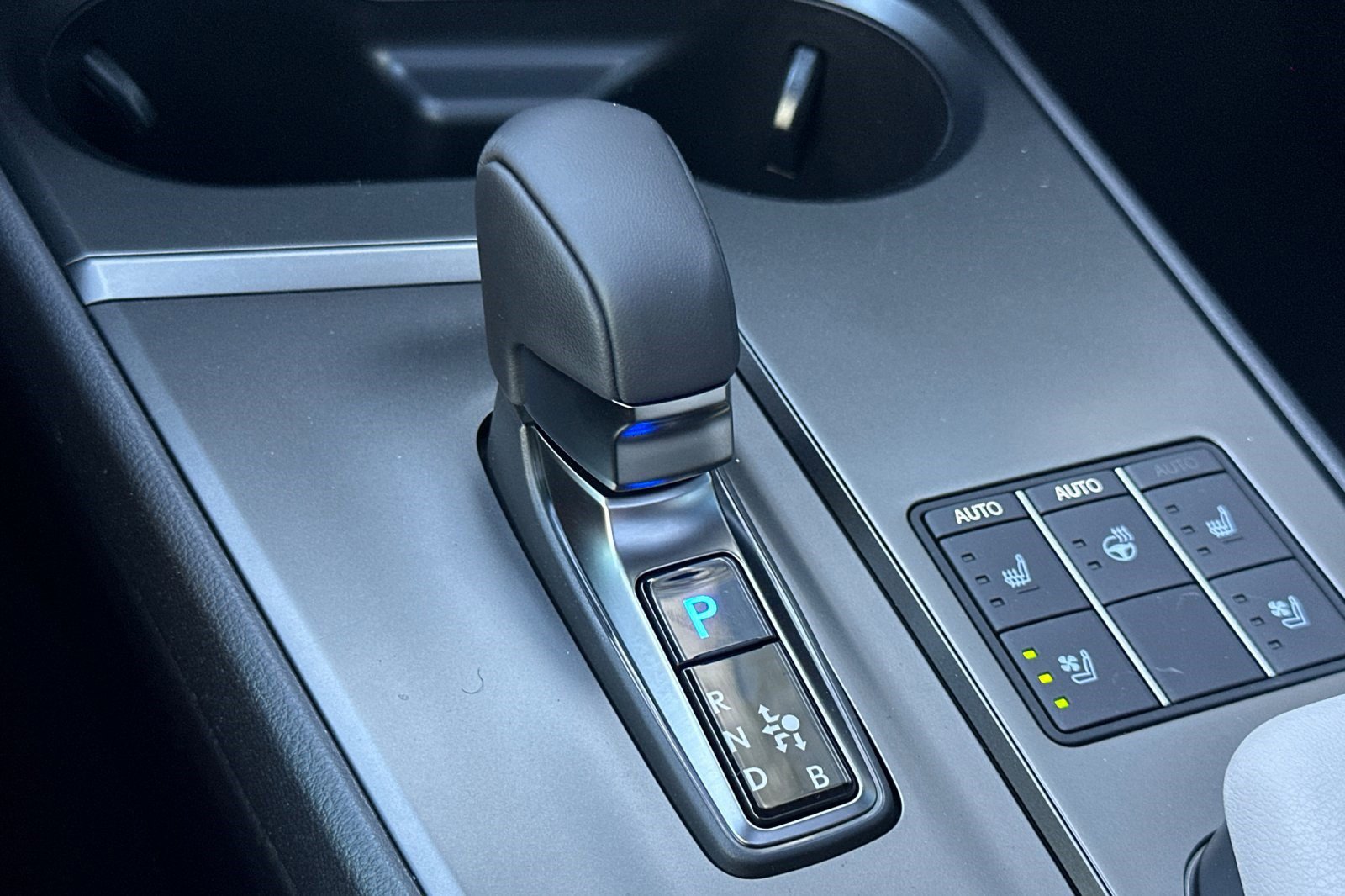 New 2026 Lexus UX 300h AWD image 20