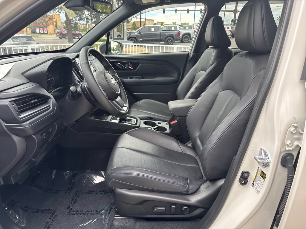 Used 2025 Subaru Forester Limited w/ Popular Package #2 AWD/4WD image 9