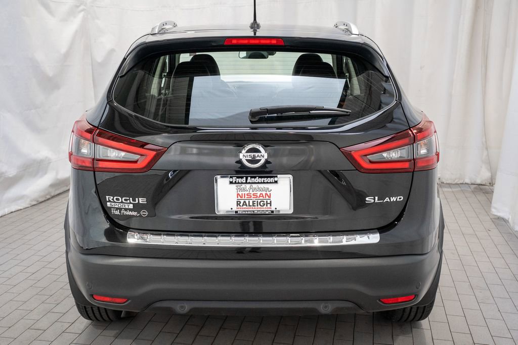 Used 2022 Nissan Rogue Sport SL image 5