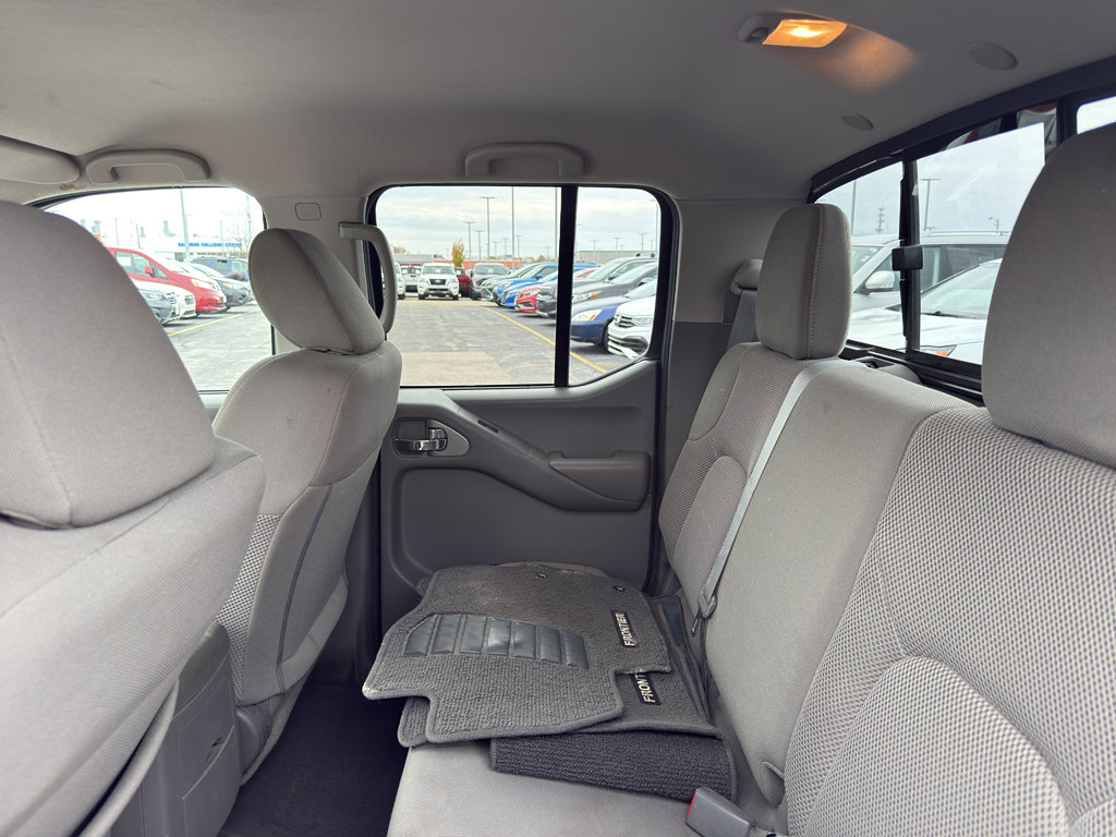 Used 2019 Nissan Frontier SV image 33