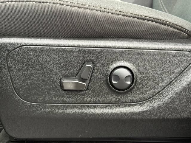 Used 2023 RAM 1500 Big Horn AWD/4WD image 36