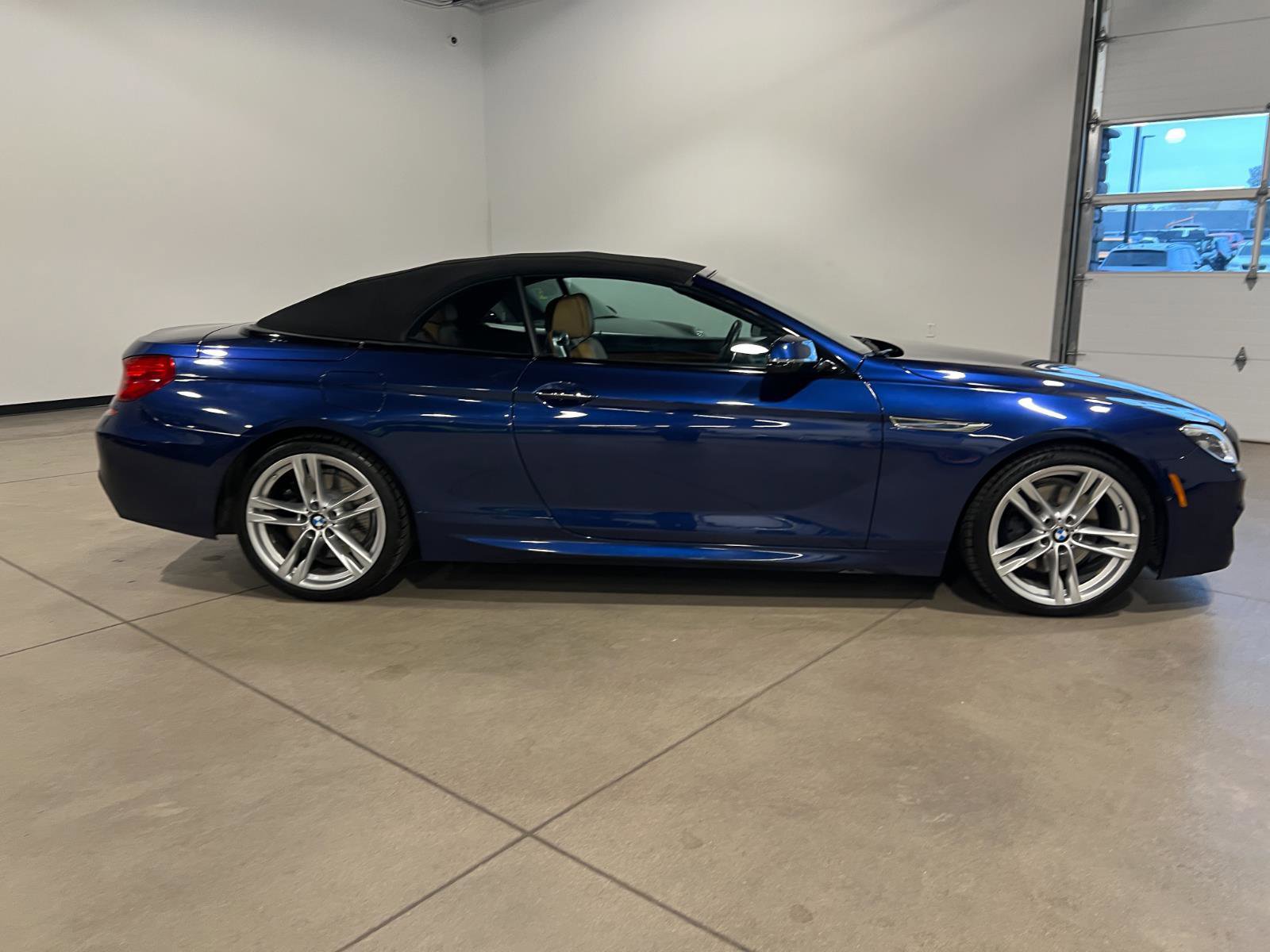 Used 2017 BMW 650i Convertible image 2
