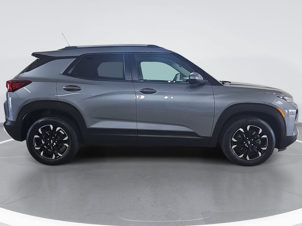Certified 2021 Chevrolet TrailBlazer LT w/ Convenience Package FWD image 2