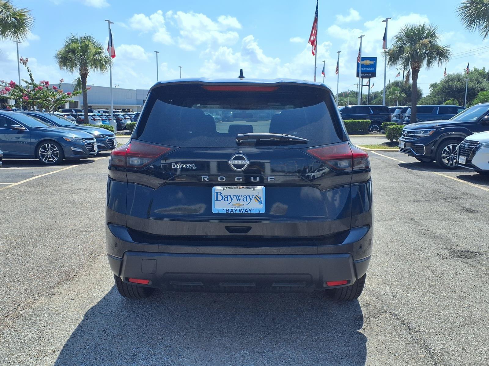 Used 2024 Nissan Rogue S FWD image 22