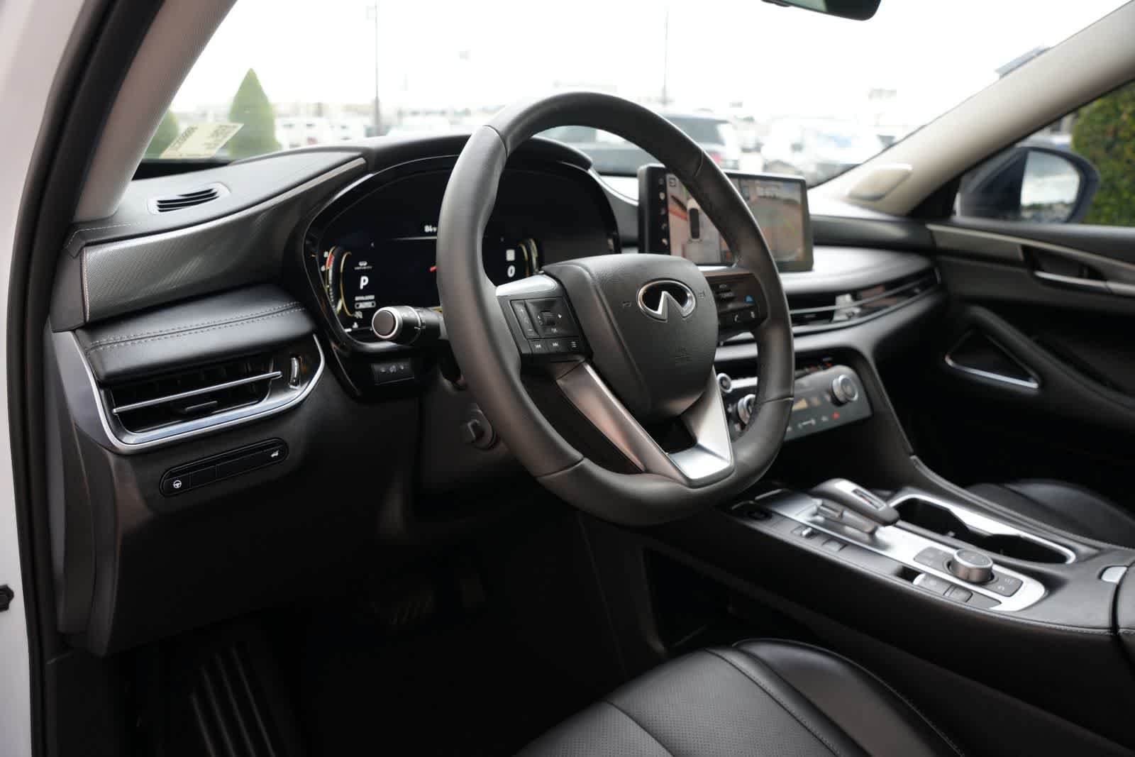 Certified 2026 INFINITI QX60 Luxe w/ Cargo Package AWD/4WD image 16