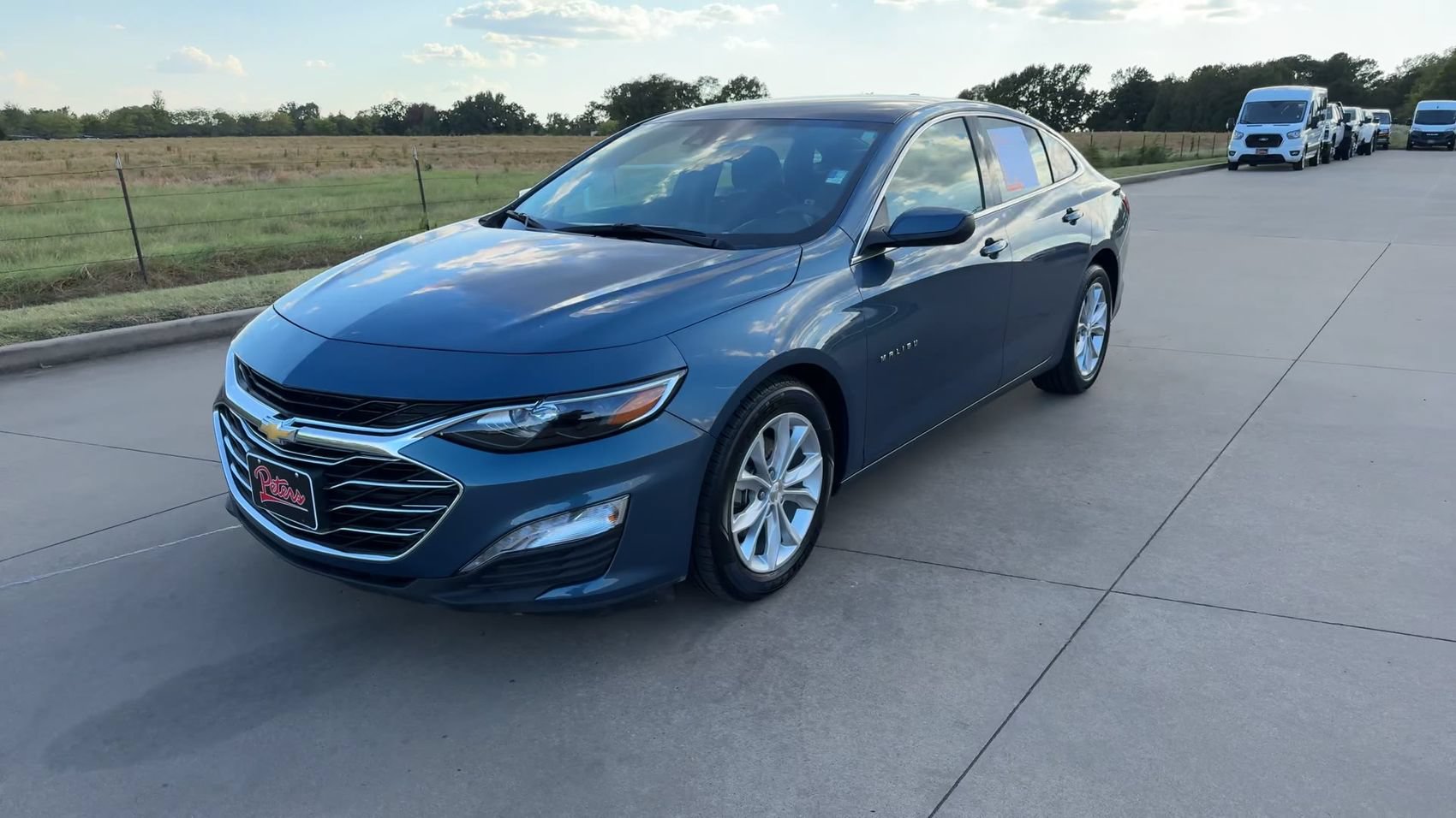 Used 2025 Chevrolet Malibu LT FWD image 5