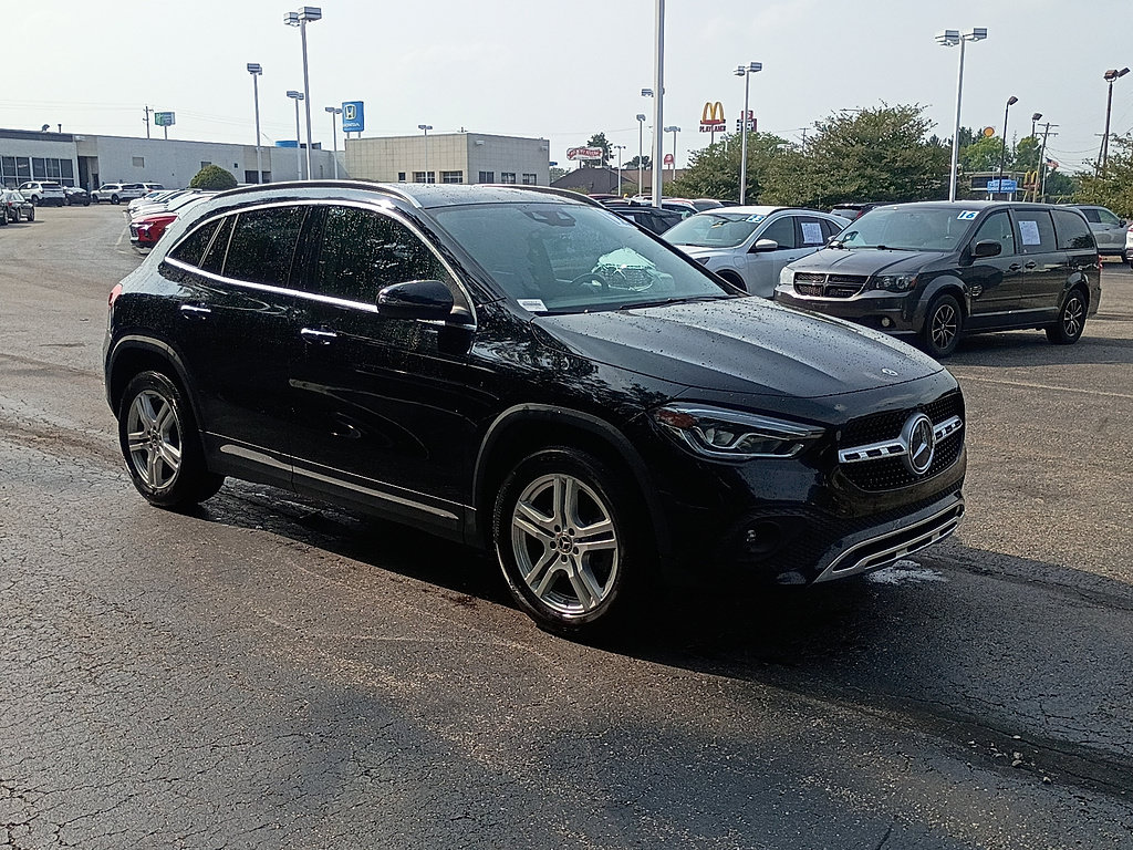 Used 2021 Mercedes-Benz GLA 250 4MATIC image 1