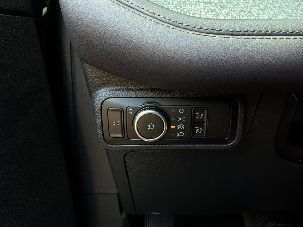 Used 2026 Ford Explorer Platinum AWD/4WD image 35