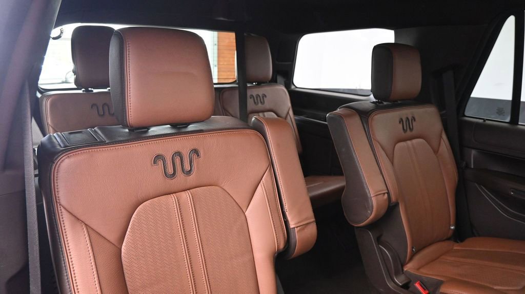 Used 2024 Ford Expedition King Ranch RWD image 14