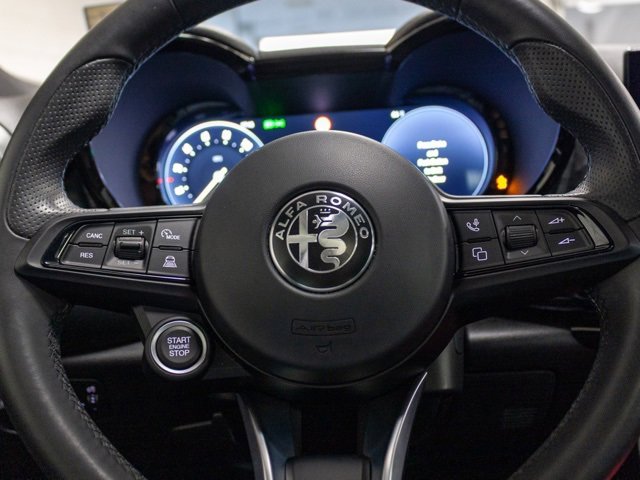 Used 2024 Alfa Romeo Tonale Ti w/ Premium Interior Package image 14