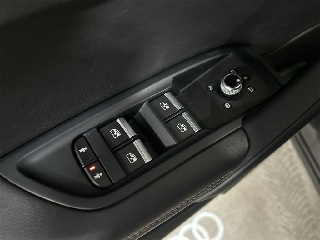 Used 2021 Audi Q5 2.0T Premium Plus w/ Premium Plus Package image 16
