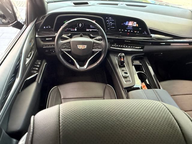 Used 2023 Cadillac Escalade Sport AWD/4WD image 13