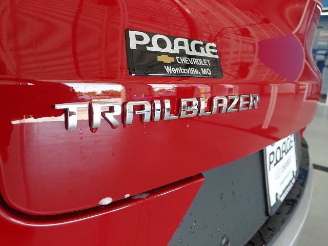 New 2026 Chevrolet TrailBlazer LT w/ Convenience Package FWD image 32