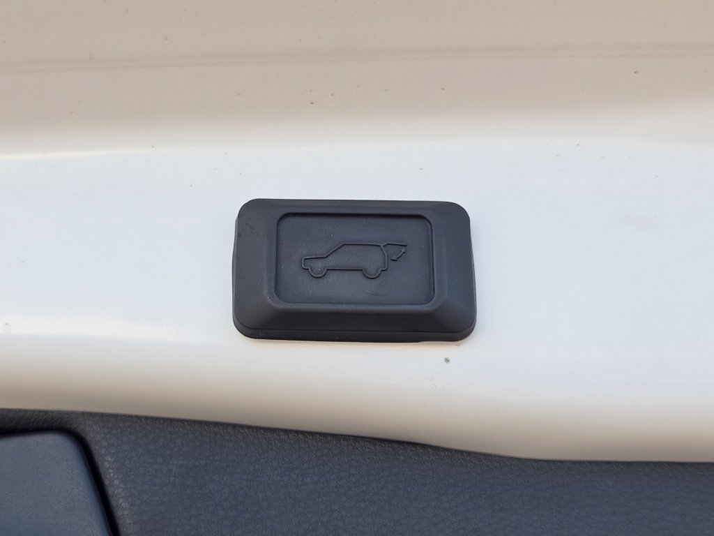 Used 2024 Toyota RAV4 XLE w/ Convenience Package AWD/4WD image 30