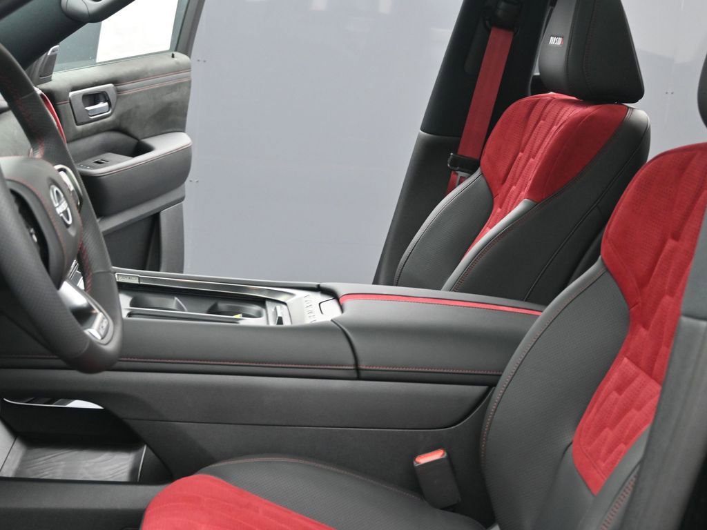 New 2026 Nissan Armada NISMO AWD/4WD image 19