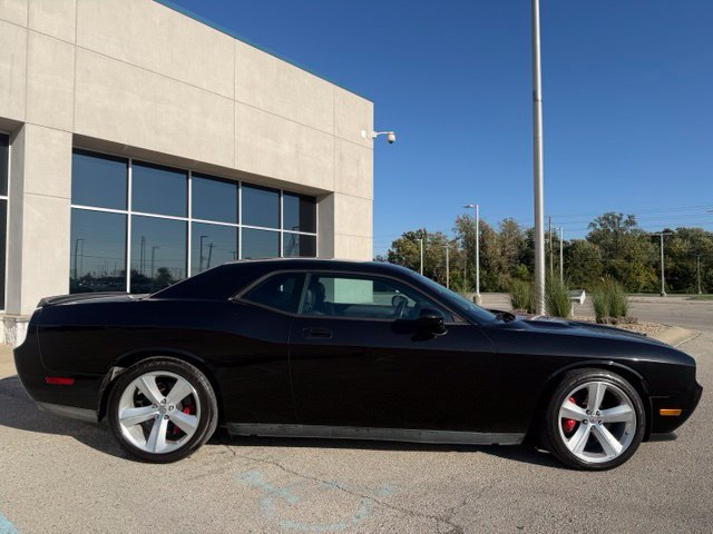 Used 2009 Dodge Challenger SRT8 RWD image 2