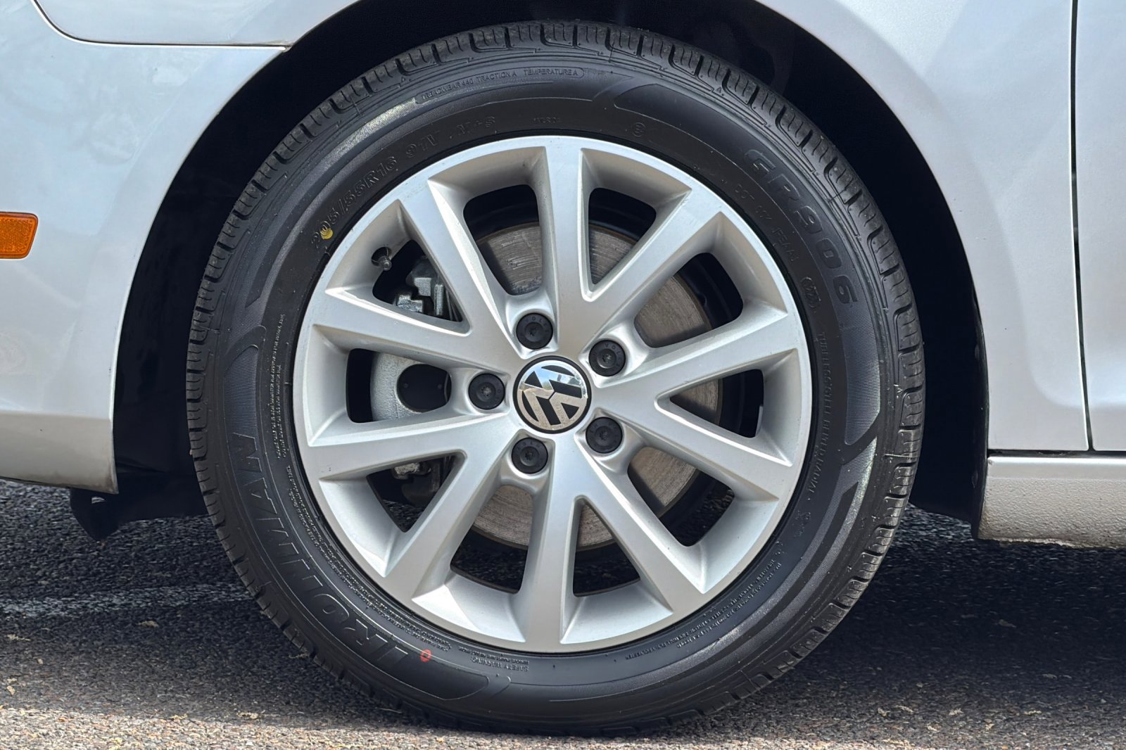 Used 2013 Volkswagen Jetta SE FWD image 24