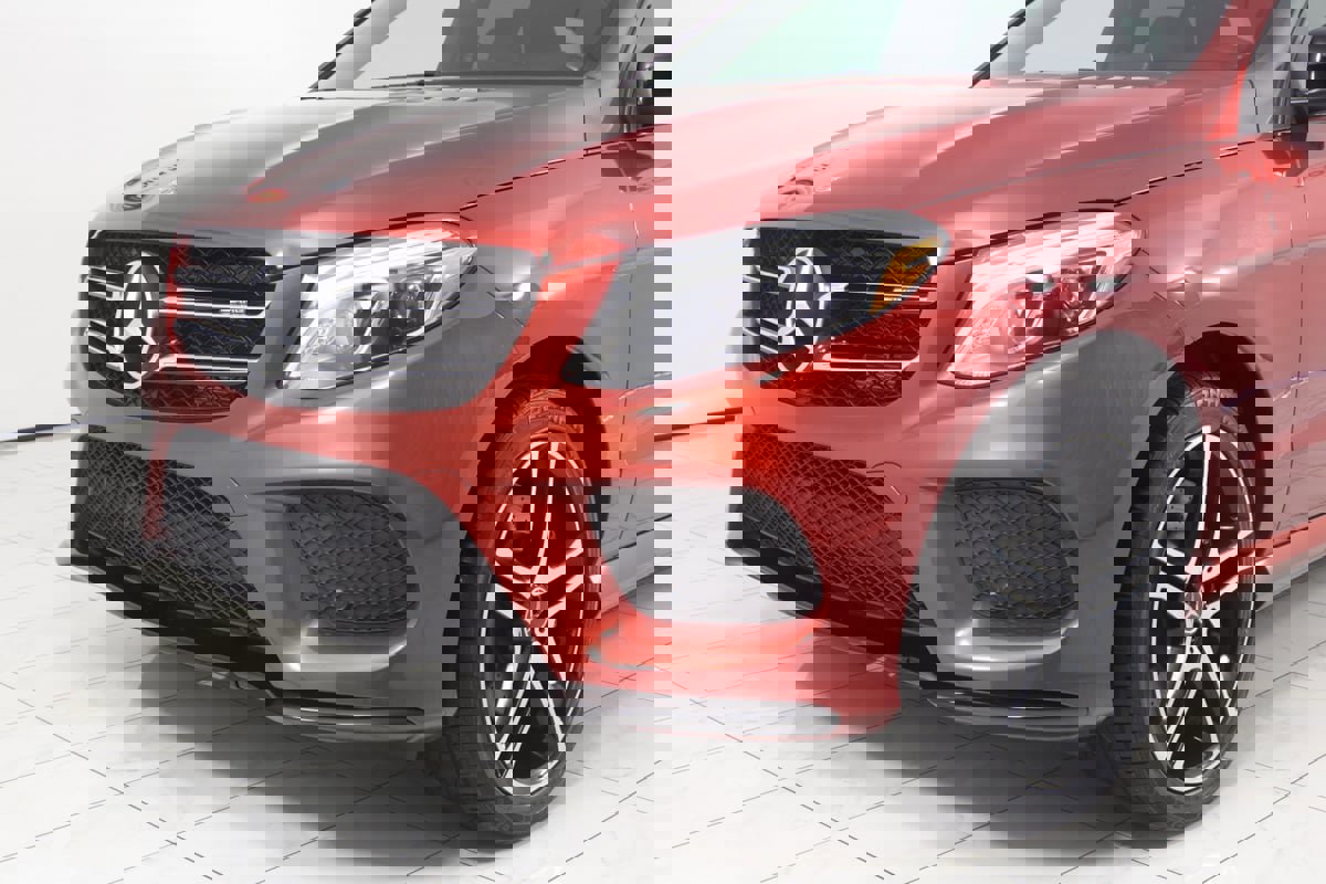 Used 2019 Mercedes-Benz GLE 43 AMG 4MATIC image 38