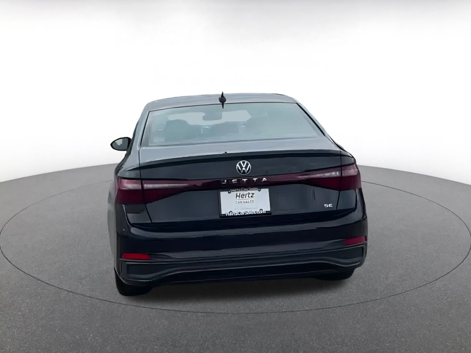 Used 2025 Volkswagen Jetta SE image 7