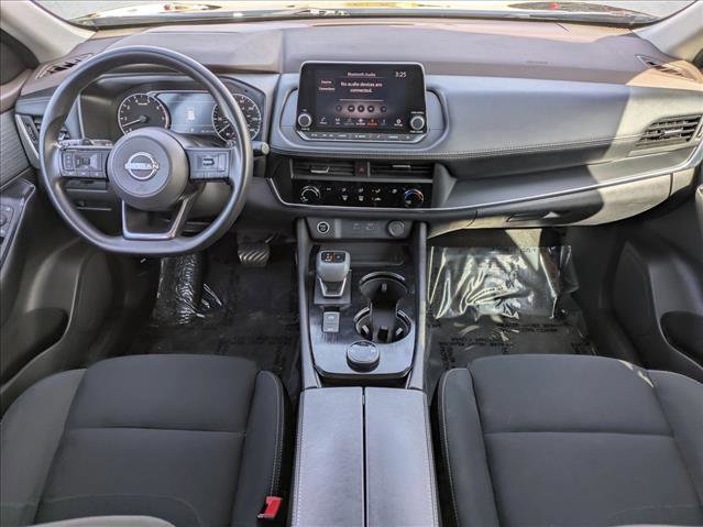 Used 2023 Nissan Rogue S image 16