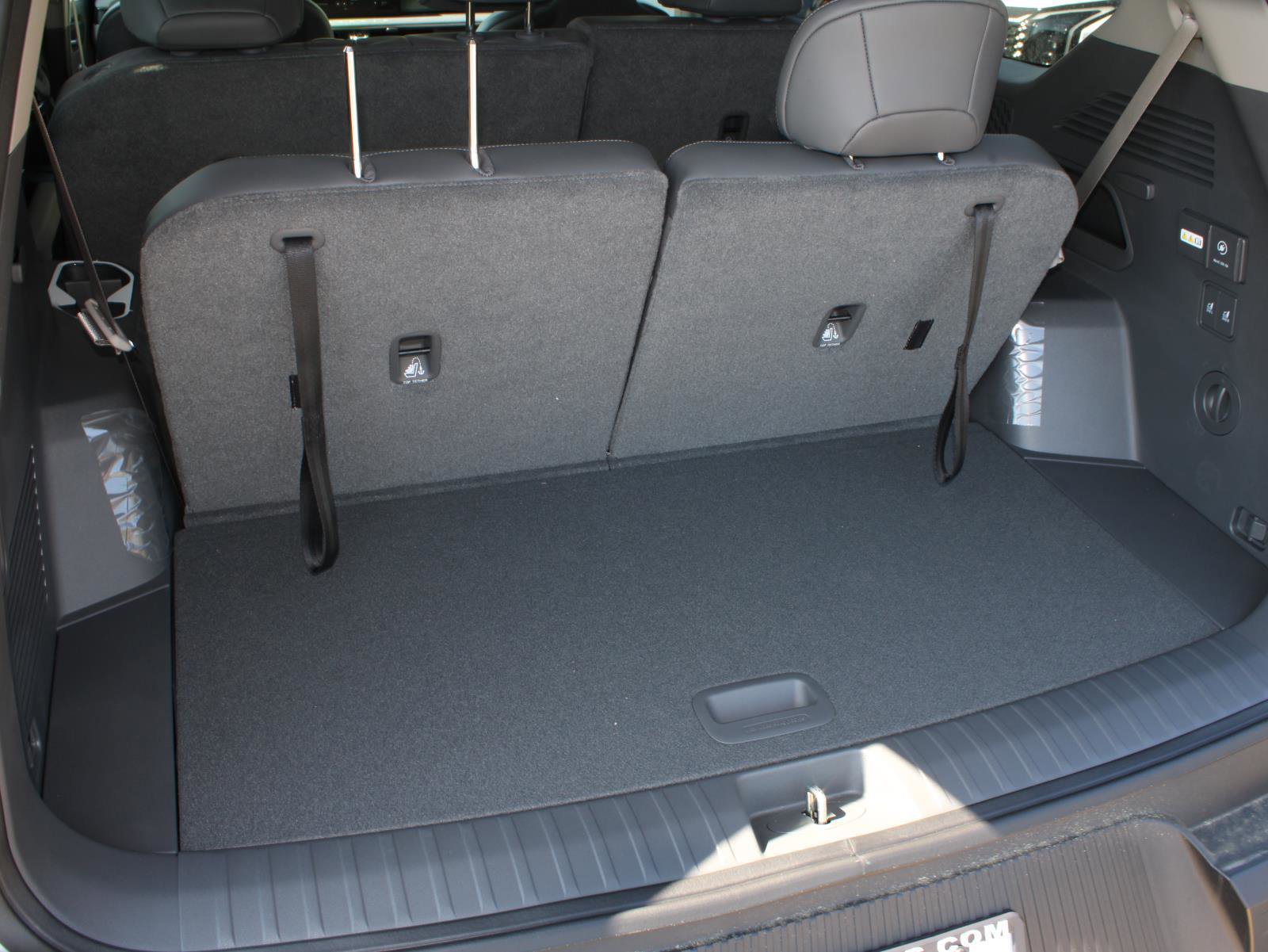 New 2026 Kia EV9 Wind image 8