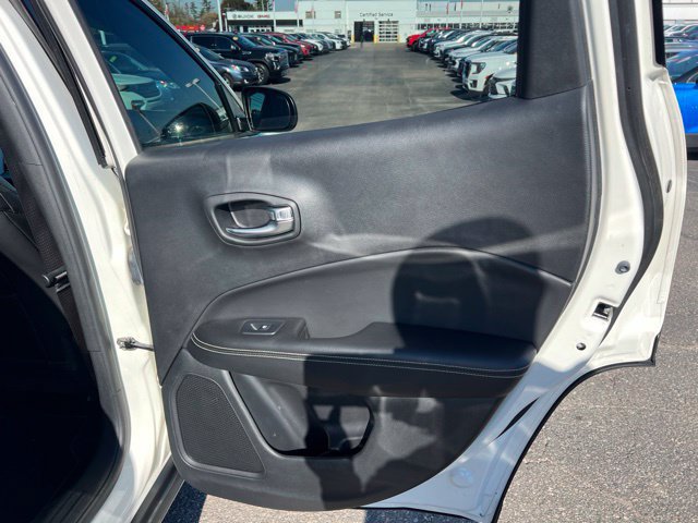 Used 2021 Jeep Compass Latitude AWD/4WD image 12