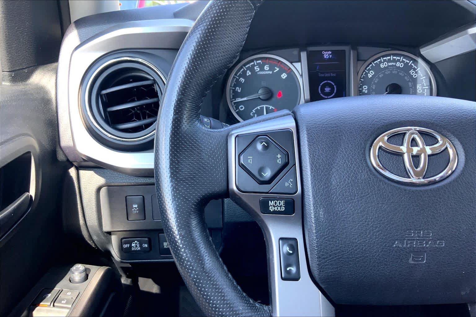 Used 2021 Toyota Tacoma SR5 w/ SR5 Appearance Package (SM) RWD image 23