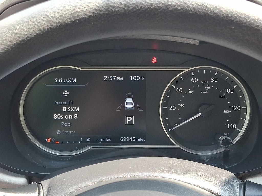Used 2021 Nissan Versa SV FWD image 19